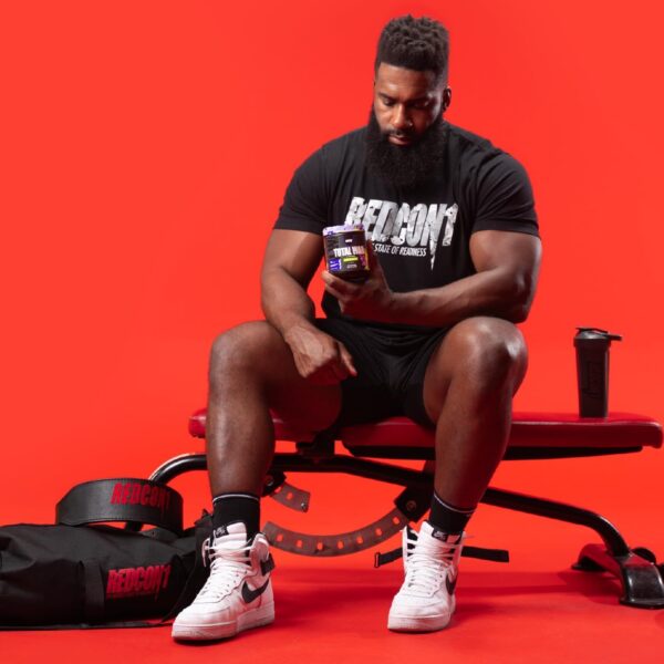 REDCON1 Total War Preworkout, Orange Crush - Contains 320mg of Caffeine from Green Tea, Juniper & Beta Alanine - Pre Work Out with Amino Acids to Increase Pump, Energy + Endurance (30 Servings)